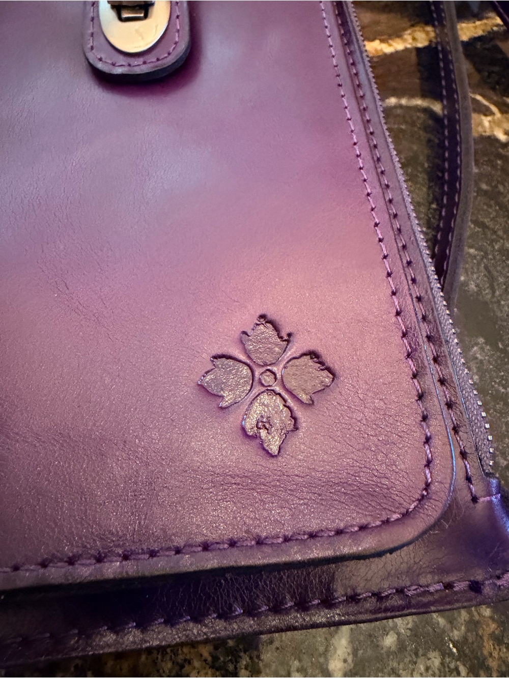 Patricia Nash Leather Daphne Phone Crossbody Acai NWT - Picture 2 of 13